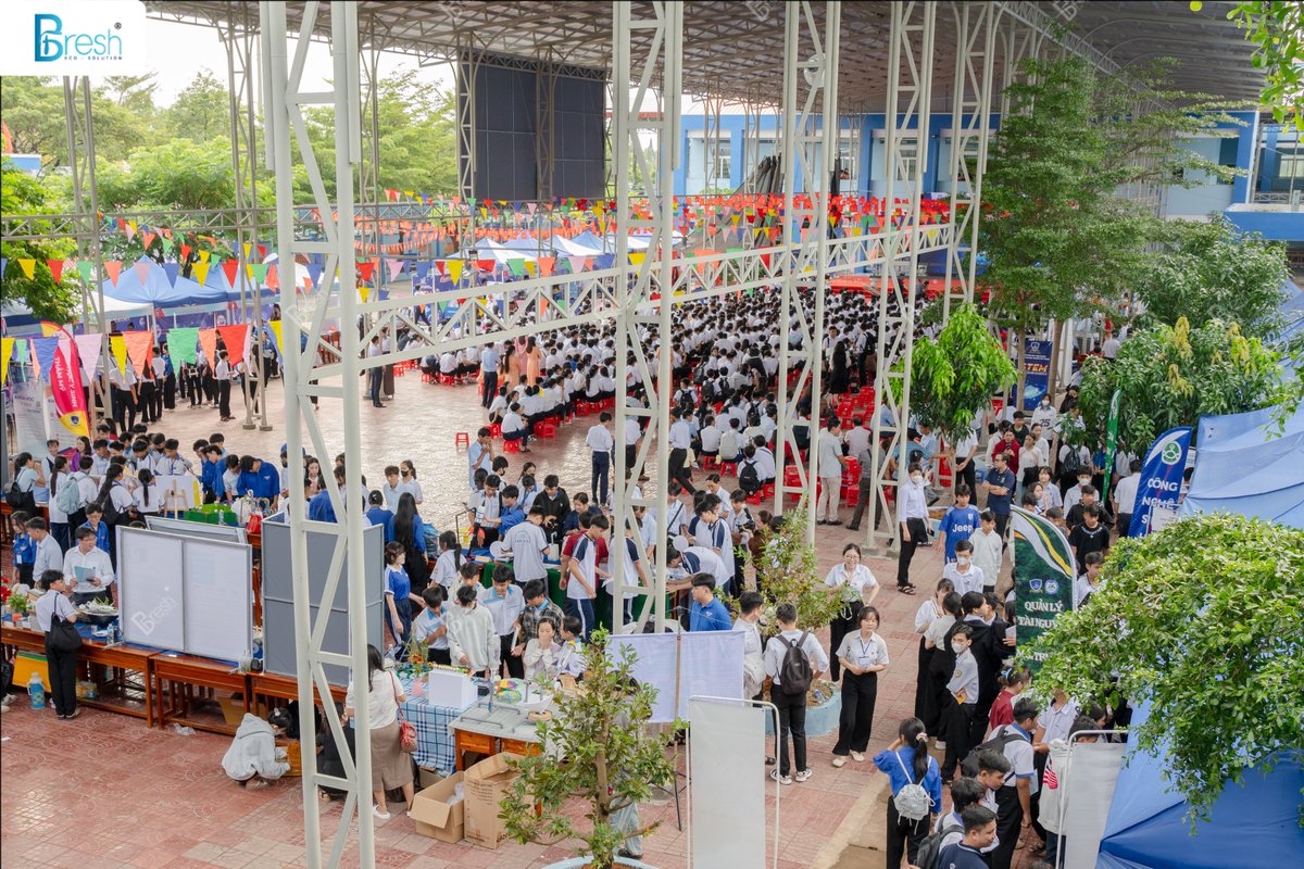 BioFix_Fresh's tweet image. THE YOUNG GENERATION CHOOSES A SUSTAINABLE FUTURE: STEM FESTIVAL AT TAN BANG JUNIOR &amp;amp; SENIOR HIGH SCHOOL 🌱

BioFix Fresh spread sustainable values at the STEM Festival at Tan Bang Junior &amp;amp; Senior High School (Ca Mau Province).

#BioFixFresh #BiologicalEra #MicrobialSolutions
