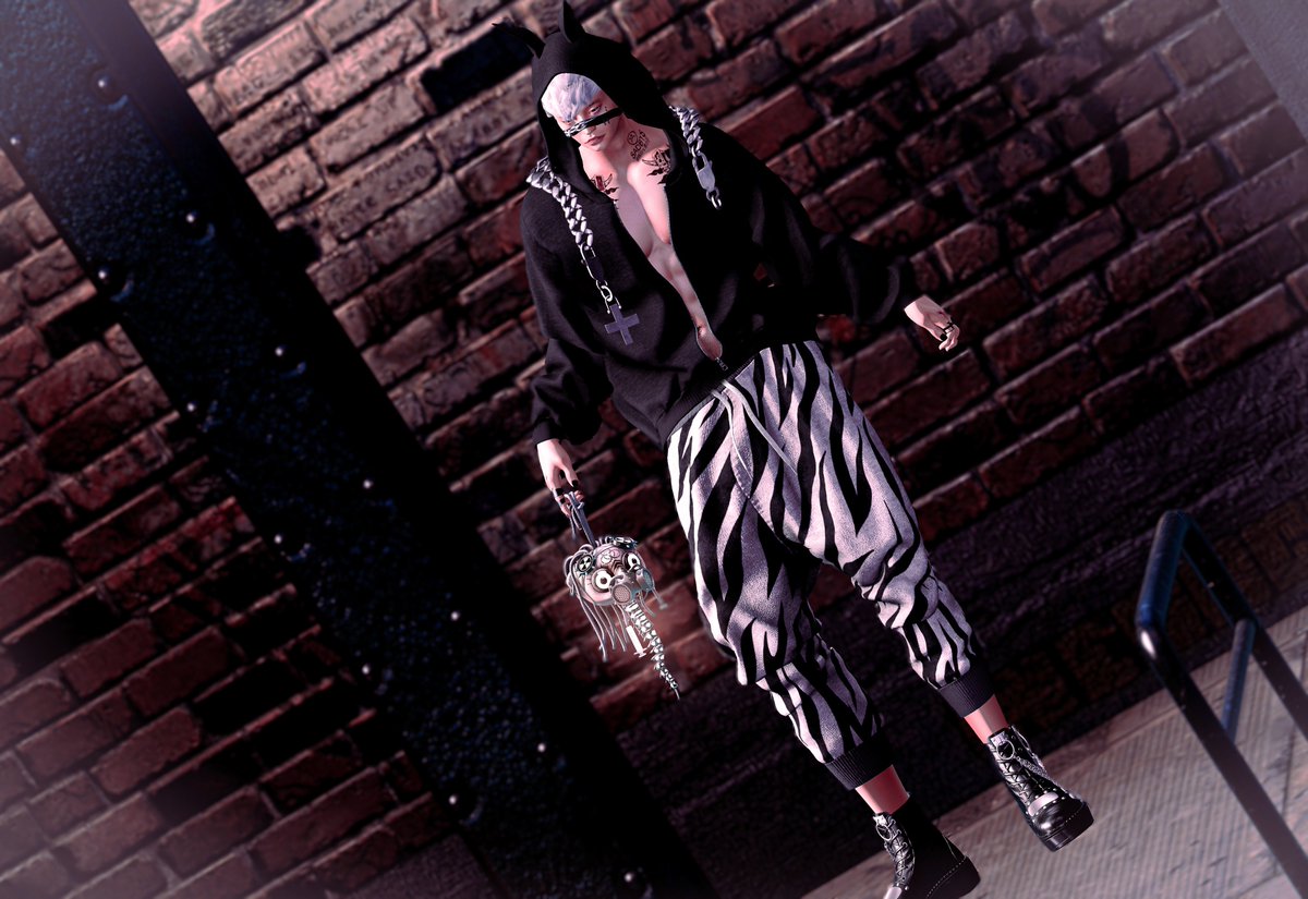 Aki_Gunshin's tweet image. [ AGATA mode ]
Drew hoodie and Earl necklace
Oliver pants
@Sora_Tatham  @AGATA_mode