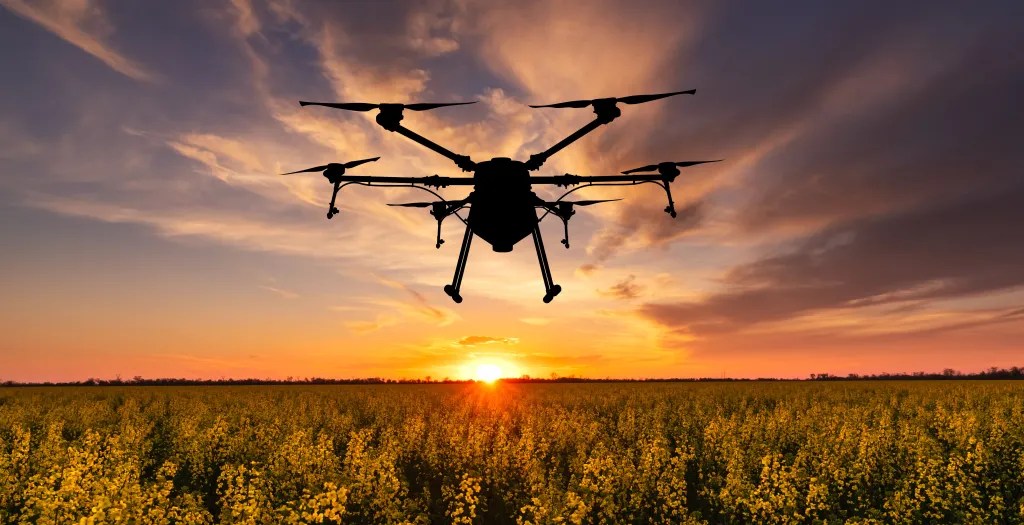 djirumor's tweet photo. DJI is gearing up to fight back against Insta360’s game-changing 8K 360° drone with its own Avata 360, aiming to defend its drone crown despite a looming US sales ban.

The drone battle is just heating up!

#DroneWars #TechBattle

 (1/2) https://t.co/dMQeRJKKZ5
