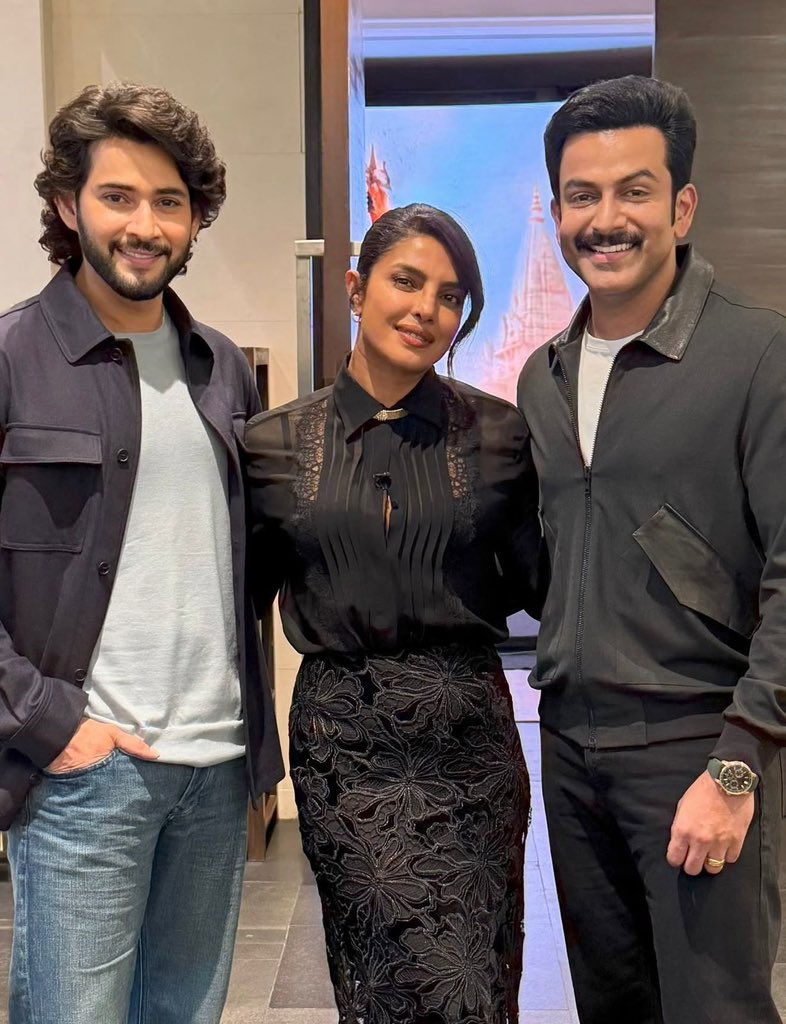 Filmy_Time's tweet image. RUDHRA - MANDAKINI - KUMBHA

This trio hits different 🔥

 #Varanasi

@urstrulyMahesh @priyankachopra @PrithviOfficial