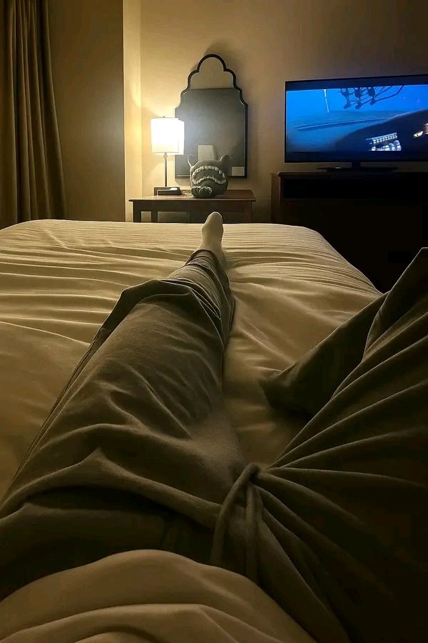 IntrovertVibesH's tweet image. When someone lives in peace, they don’t even feel like leaving their home.

HAPPY TUESDAY EVERYONE ❤️