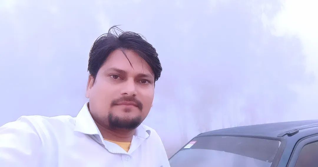 BajpaiHarishyam's tweet photo. जो लोग आपसे जलते हैं उनसे नफरत कभी मत करना...
क्योंकि यही वो लोग हैं जो मानते हैं कि आप उनसे बेहतर हैं। https://t.co/VtJKDU0CoN