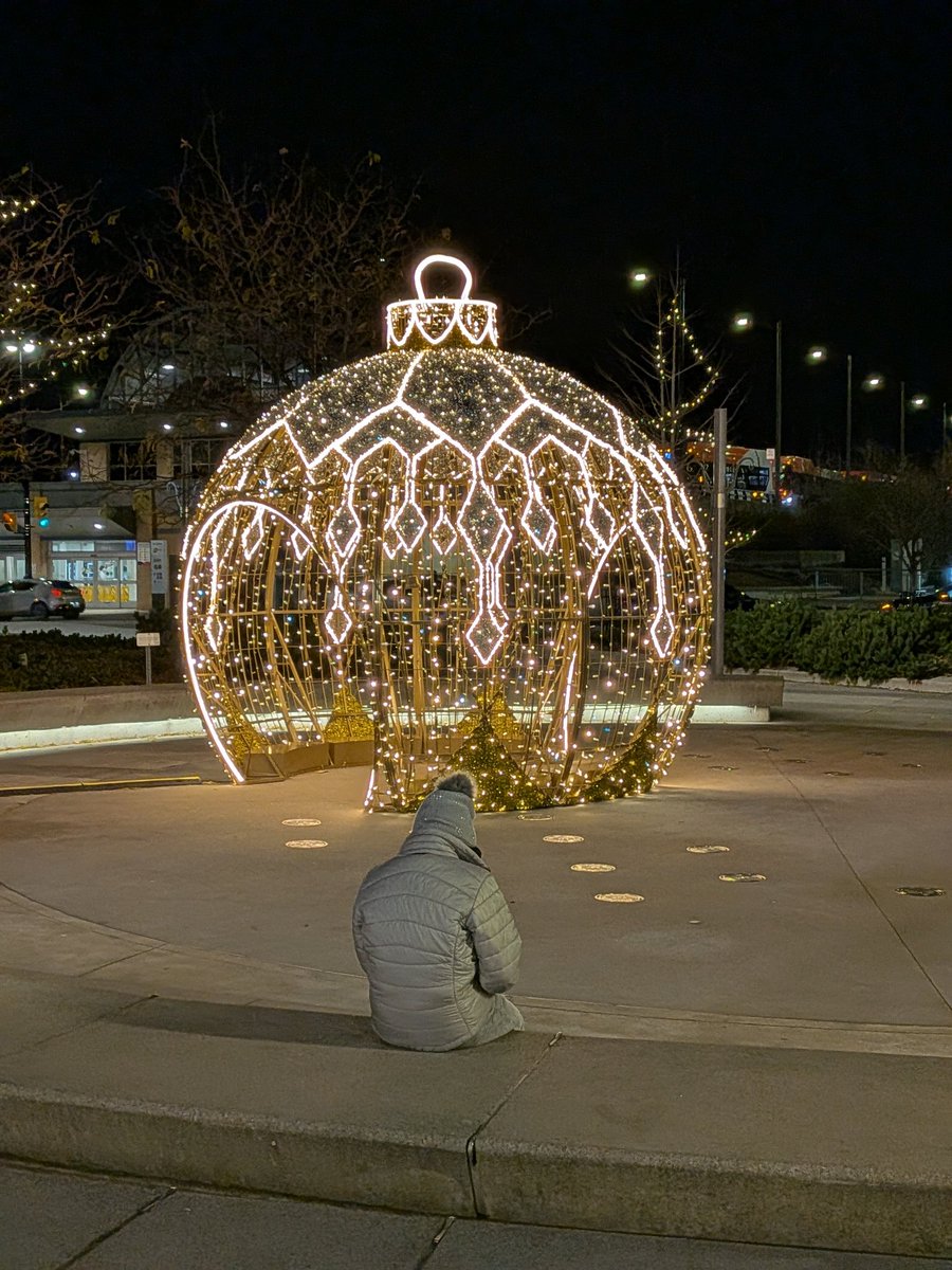 NanDhanKili's tweet image. Christmas lights