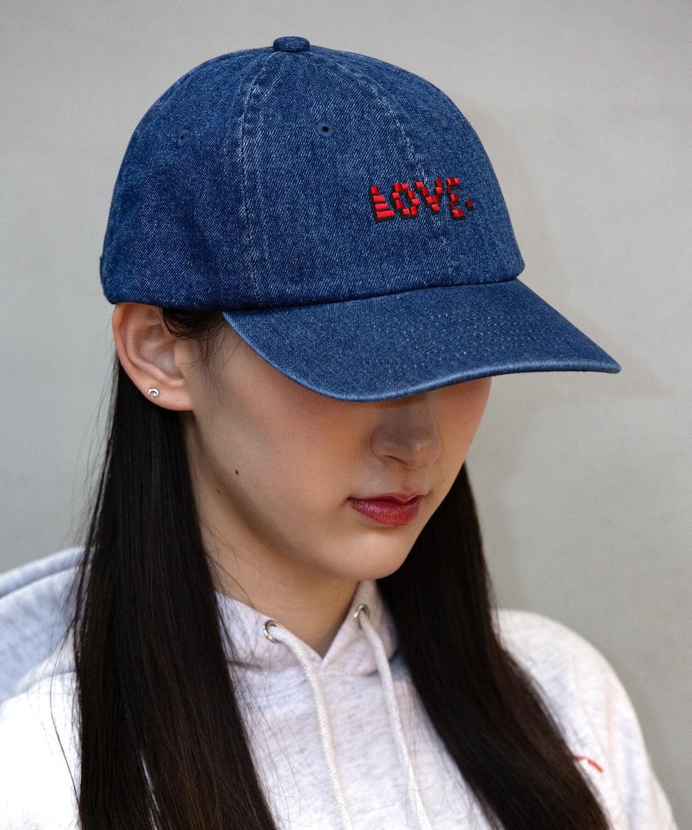 zozojp's tweet image. ＼たった今、発売スタート‼／

PFU社が提供するキーボード #HHKBと
ZOZOTOWN のスペシャルコラボが販売開始✨

キーボードやデスク環境への”愛”溢れる
HHKB ユーザーをイメージしたデザインは、
「わかる人にはわかる」こだわりが満載です👀

▼販売URLはこちら
zozo.jp/event/hhkb/?ut…