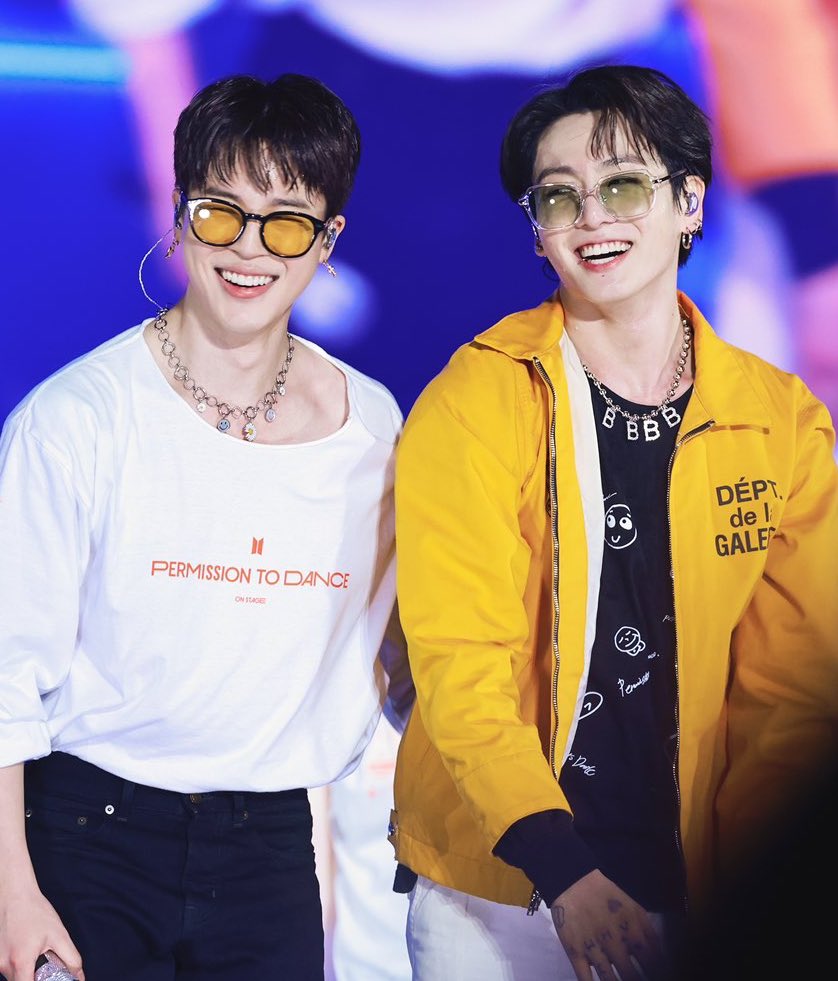 km_charts's tweet image. Jimin and Jungkook for BEST IDOL CHEMISTRY
 
📊 #4 — 11.2% votes 

Cast your votes for the ace duo with the best and unmatched chemistry! 

🏆 COEX Media Tower Main Digital Signage, a JoongAng Ilbo Digital News Article, and a Bugs/Favorite SNS feature