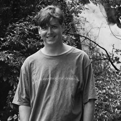 ruslanjabari's tweet image. pre &quot;may i meet you&quot; era:

a game dev literally had to program a marriage proposal into his project

and have his gf find it while playing...