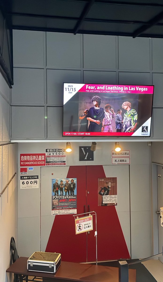 jyuyunn's tweet photo. ベガスはセトリ良すぎやしエイジクソかっこいいしハルカミライ泣けるしどのバンドも最高すぎた https://t.co/l4h5tEiy9h