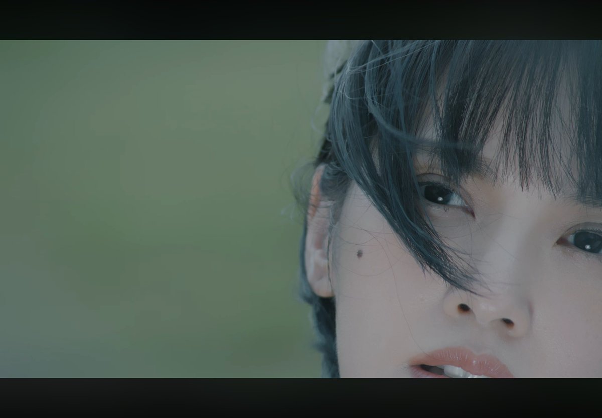 YangChengLinFan's tweet photo. This  MV  is  the  deepest  breath  of  fresh  air  ❤️‍🩹❤️‍🩹❤️‍🩹

#RainieYang #Rainie #楊丞琳 #杨丞琳 #レイニー・ヤン #Mandopop #Cpop https://t.co/CeRYykWET7