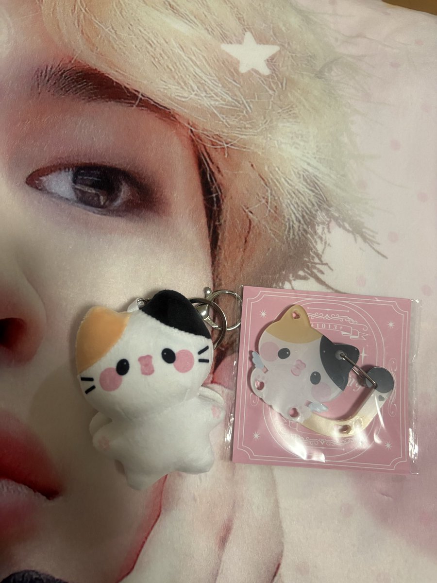 ｼﾞﾐﾝちゃんが届きました🎁
三毛猫ちゃんのｷｰﾎﾙﾀﾞｰはｿｳﾙ
で購入したもの🤭💕
ﾌﾞﾗﾝｹｯﾄもｶﾗﾋﾞﾅも可愛すぎた🥹

정말 감사했습니다💜💜💜

<a href="/FABULOUSBOY_JM/">패뷸러스 보이</a>