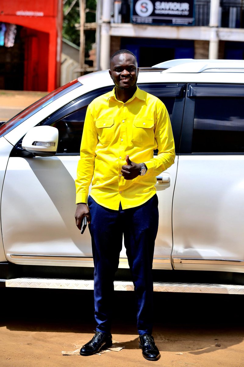 I_Muluga's tweet photo. Before I set off for our Presidential Candidate’s grand rally at our mighty home ground in #Kaliro, the excitement is already unmatched.
Kaliro is glowing Yellow vibrant and unstoppable! 🔥🔥🔥 @KagutaMuseveni ffe tufiila ku gwe🥰🥰 @NRMOnline is home @Mkainerugaba_ is next #cic https://t.co/5BCnOOu52U