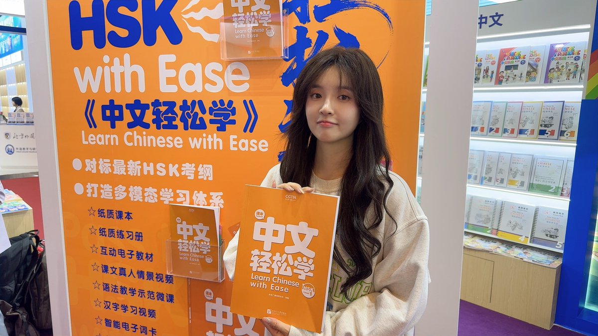 VicaLi18's tweet image. Me participated in this #textbook haha for some grammar lessons! Learn Chinese with Ease and with me!