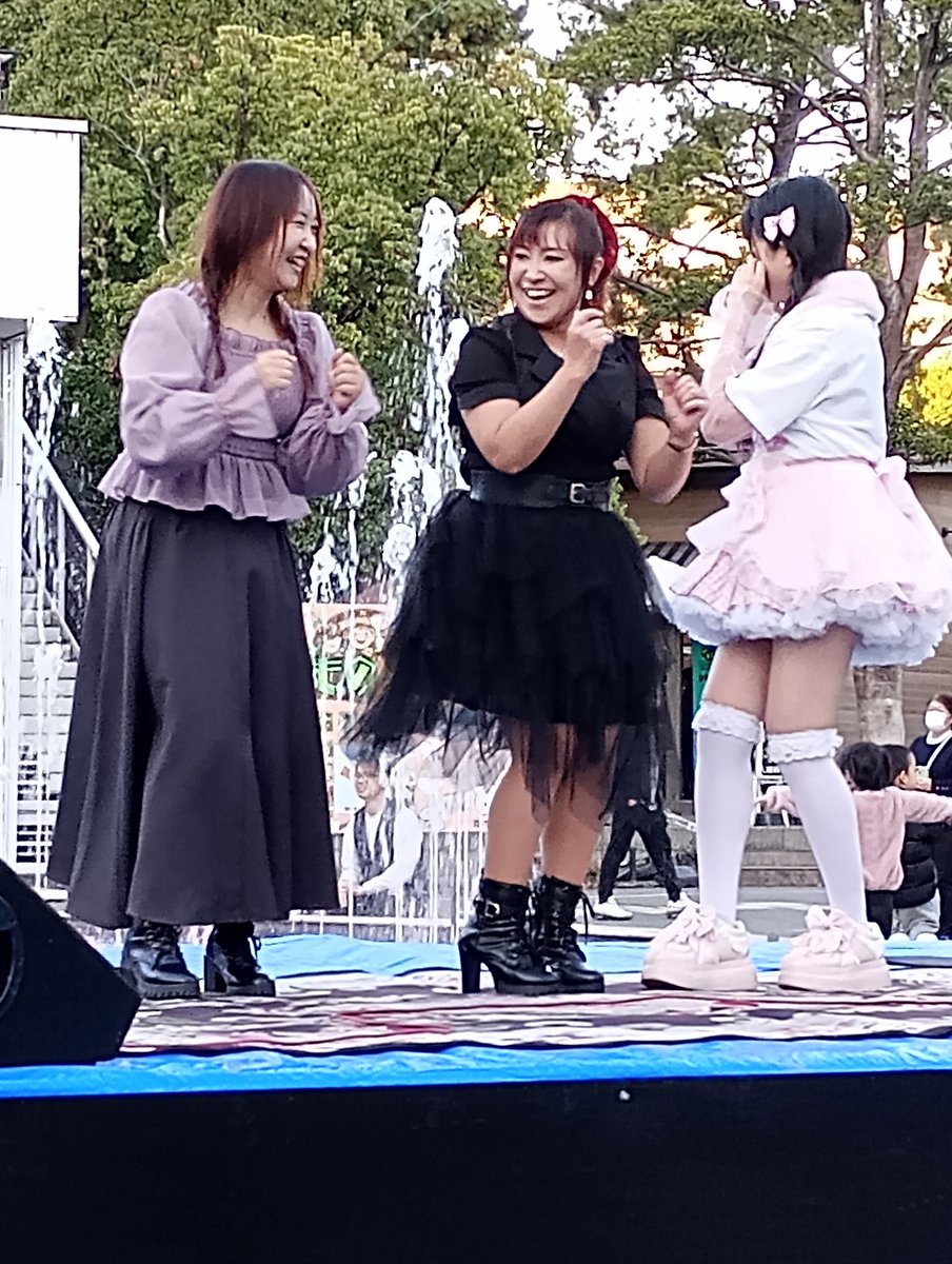 vgeZyHicPMmlFwt's tweet image. いま、帯広FMウイングに椿さなライブの模様をメールしたら番組で即読んでくれました椿さなさん、スタジオに電話出演した事あるそうです。