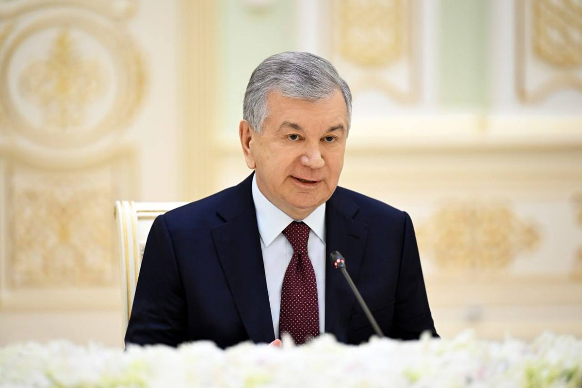president_uz's tweet image. President Shavkat #Mirziyoyev met with #ADB president Masato Kanda to discuss strengthening comprehensive partnership.

With #Uzbekistan set to assume the chairmanship of the ADB Board of Governors next year, the sides focused on preparations for the Bank’s annual meeting in May