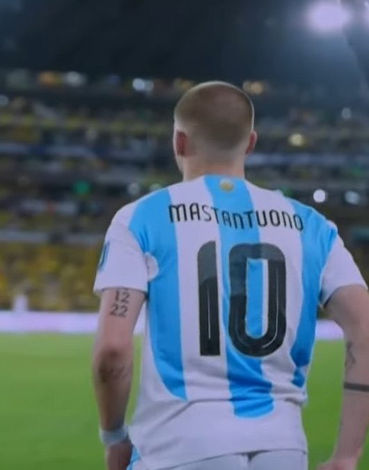 _common_W_'s tweet image. 95% of Messi FC doesn't even watch his matches lmaoo