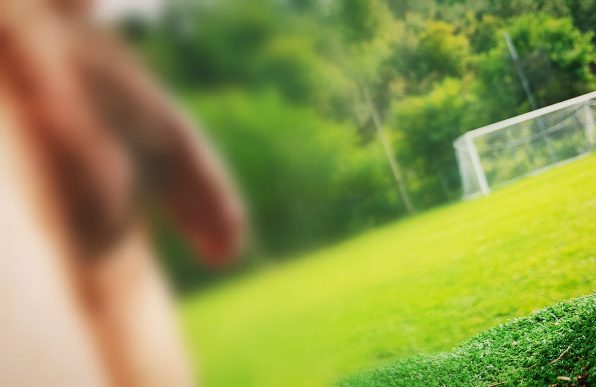 Lifeofa_Dick's tweet photo. Hi dickies! Who likes football?

#cock #dick #nudeboy #nudeman #nudism #naturism https://t.co/46yGdsqjqa