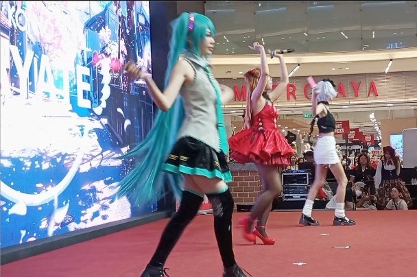 woadriene's tweet image. meet &amp;amp; greet anime cosplayer with stage performance @metrojayaMV