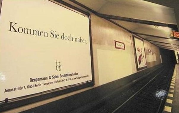 Ich fordere eine Lohnerhöhung für diesen Marketing-Mitarbeiter!