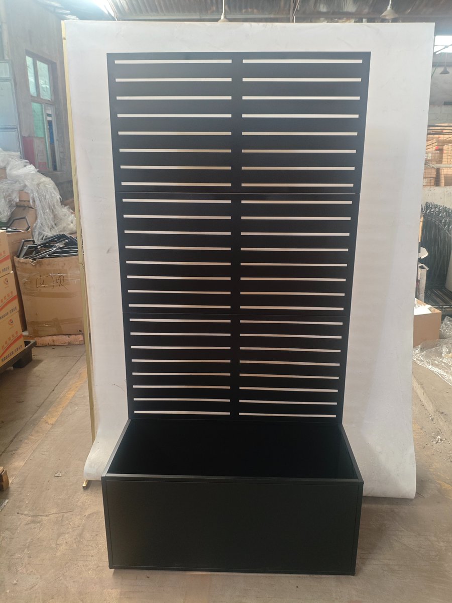 DawnLau19's tweet photo. Metal Planter Box with Trellis, Raised Garden Bed with Trellis

Parcels shipped to UK, will it be popular in America? Germany? Qatar?

#planterbox #metalplanterstands #metalraisedbeds #metalplanterbox #DawnLau #gardensupply #gardenraisedbed https://t.co/4RfpCrl0mG