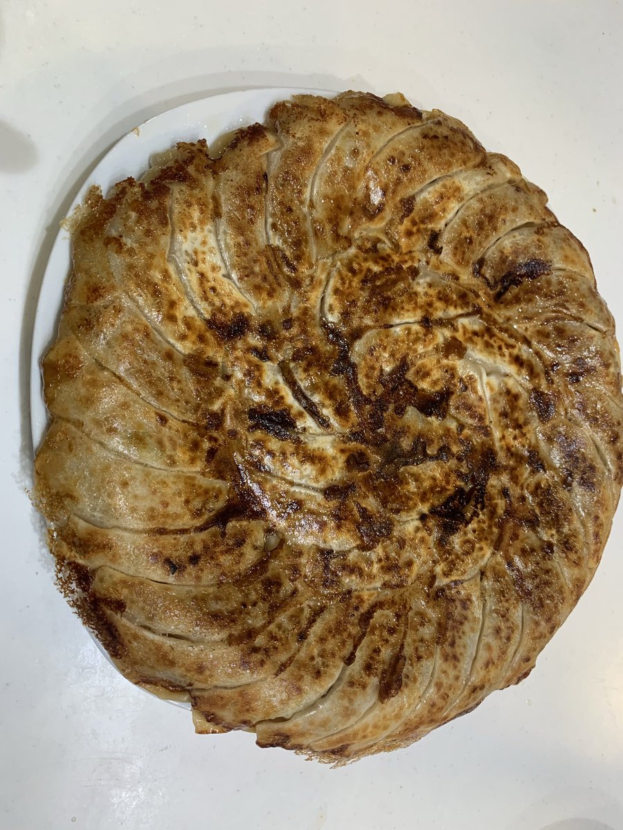 作った（はみ出た）