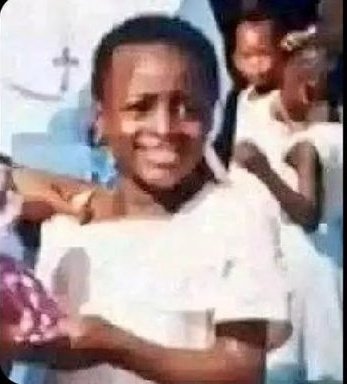 jesu__tofunmii's tweet image. Borrowing the money               Paying back