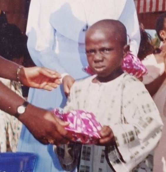 jesu__tofunmii's tweet image. Borrowing the money               Paying back