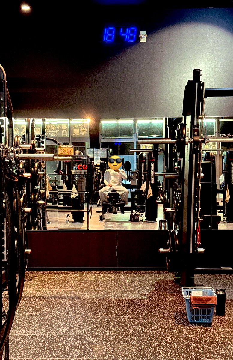 仕事終わりにジム行ってる自分えらい✨👏✨👏✨👏✨👏✨👏✨
いっぱい褒めてほしい！！(笑)

今日もお疲れ様でした〜