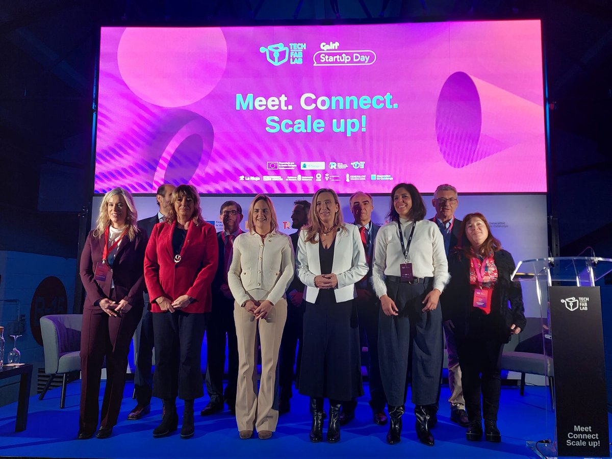 TechFabLabCV's tweet image. Iniciamos el #CeinStartupDay con la mesa redonda institucional, con los representantes de las CC.AA. participantes en el proyecto #TechFabLab : Navarra, La Rioja, Cantabria, Comunidad Valenciana, Aragón y Cataluña. Presentamos los resultados del proyecto 🚀