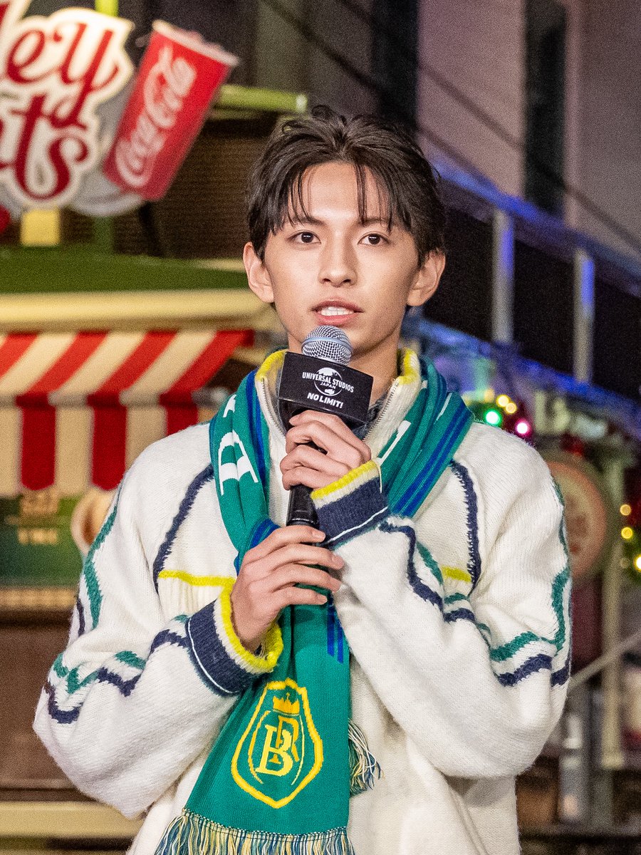 DtimesDream's tweet photo. 【 #USJ 】  #北村匠海 、#ICEx #阿久根温世 ＆ #竹野世梛 が登場！
ユニバーサル・スタジオ・ジャパン「ユニバーサル・クリスマス・ジョイ」 セレモニー☆
詳細→ https://t.co/VslGLyCLal https://t.co/XJCM2sRrAp