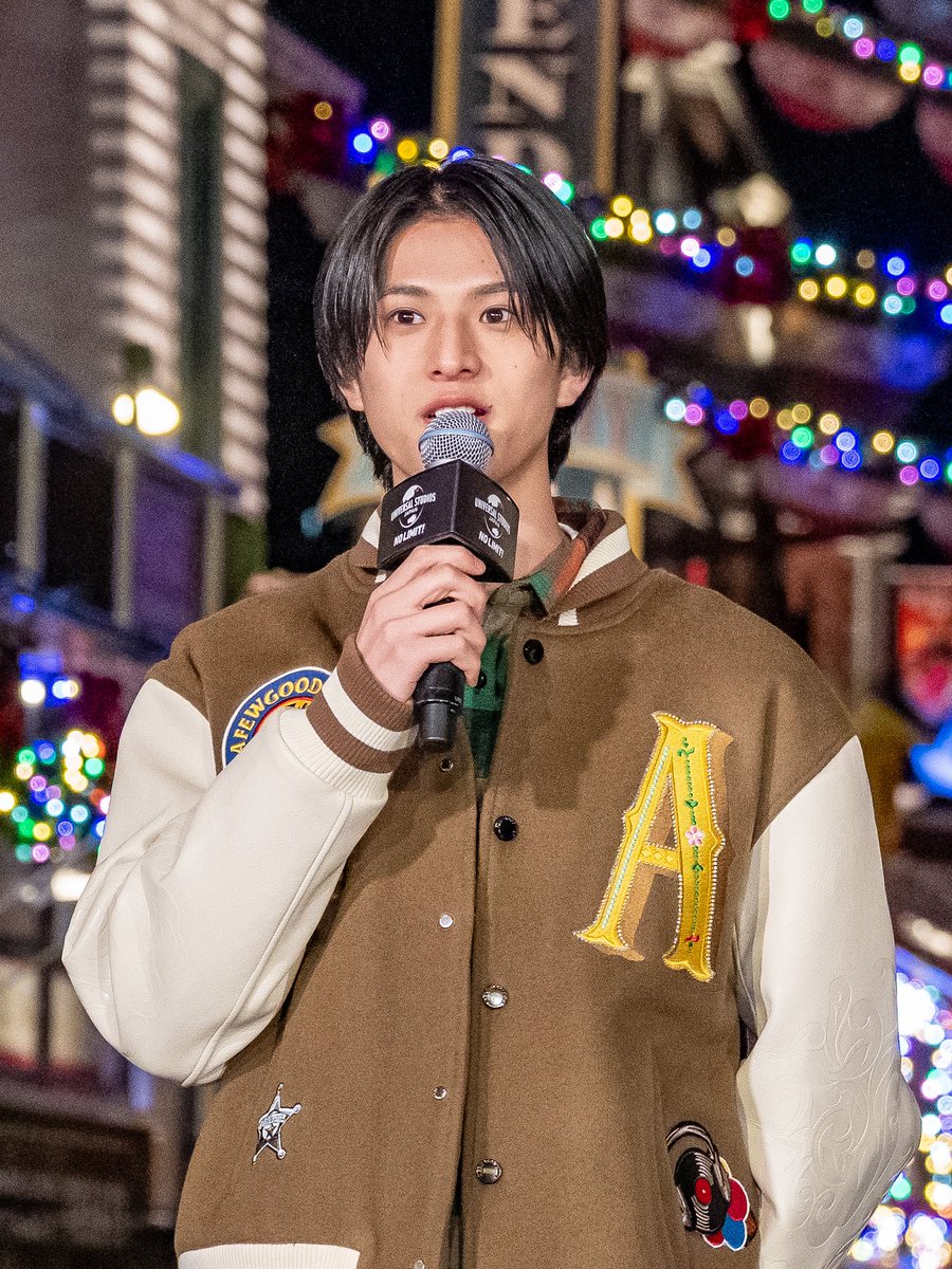 DtimesDream's tweet photo. 【 #USJ 】  #北村匠海 、#ICEx #阿久根温世 ＆ #竹野世梛 が登場！
ユニバーサル・スタジオ・ジャパン「ユニバーサル・クリスマス・ジョイ」 セレモニー☆
詳細→ https://t.co/VslGLyCLal https://t.co/XJCM2sRrAp