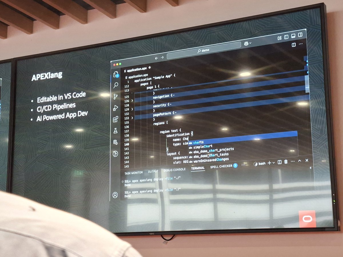 Matt_Mulvaney's tweet image. Another look at APEXlang at the UK #orclapex tour London