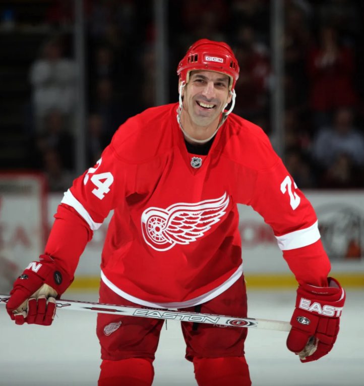 hawksfan22 tweet media