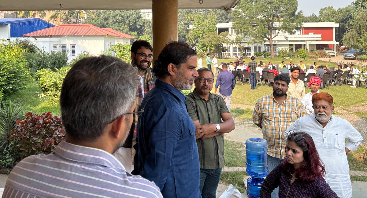 iKumarSaurabh's tweet image. 03 वर्ष बिहार में विमर्श हुआ, अब सत्ता से संघर्ष होगा...

सत्ता में बैठे हुक्मरान और उनके समर्थक चाहते हैं कि बिहार में पलायन, रोजगार, उद्योग, उत्तर बिहार में बाढ़ की त्रासदी, दक्षिण बिहार सुखाड़, शिक्षा और स्वास्थ्य की समुचित व्यवस्था, पूंजी व बुद्धि का पलायन, नेताओं और…