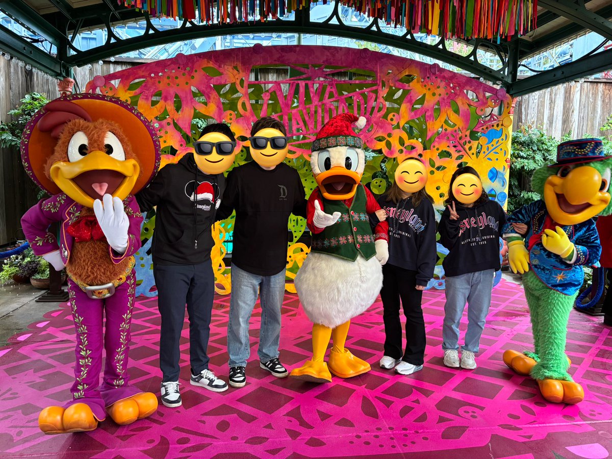 ディズニーカリフォルニアアドベンチャーで三騎士とグリ！ ドナサイン