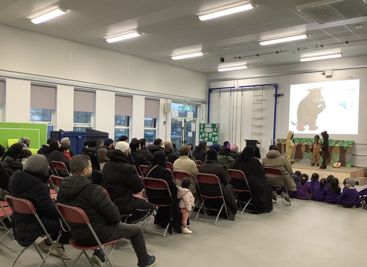 olive__preston's tweet image. What a fabulous class assembly delivered by our amazing Year 1 children! Well done to all! Thank you to our wonderful parents for their fantastic support. #TheGruffalo #BringingStoriesToLife #Oracy #Confidence #Drama #Singing #English #Teamwork #Ambition #WeAreSTAR