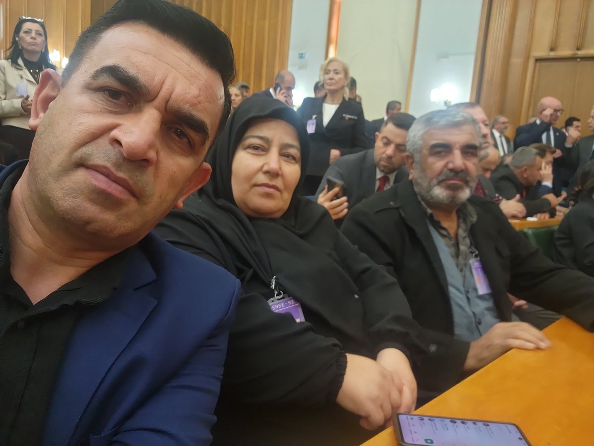 ahmetkabais's tweet image. Şuanda  CHP Gurup toplantısındayız daha sonra genel başkan sayın Özgür Özel bey ile gürüşme sağlayacağız Rojin kabaiş kızımızın adaletinin sağlanması için 
#RojinİçinAdalet