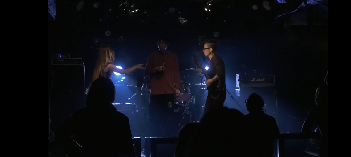annye0121's tweet photo. 11/15横浜BAYSISさんでライブでした

未だにTwitterと言ってしまうワタクシ
SNSを使ってみようとライブの度に思って忘れる

8年前の構想（Gt.の頭の中）曲を新曲としてお披露目でした！
ギターが無駄にシャウトするために集まる瞬間
Az/NewGrandMars/ドラネコタコネチカッターズ/NocturneSecond/Stoy_c https://t.co/aMpJ2qAMr3