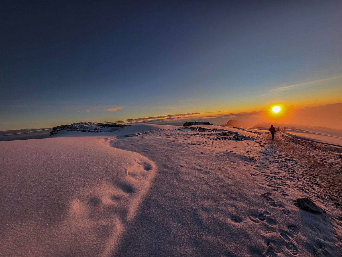 MrPatrickguide's tweet photo. Kilimanjaro https://t.co/vB6URpVb1h