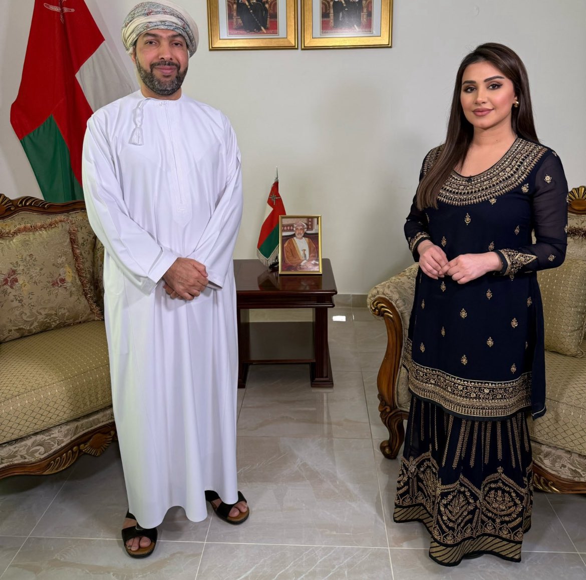 قـريباً .. مع سعادة سفير سلطنة عمان .. الدكتور صالح الخروصي .. في برنامج وثائقي بمناسبة اليوم الوطني للسلطنة .. 
<a href="/SabahAlbadran/">صباح البدران 🇰🇼</a>