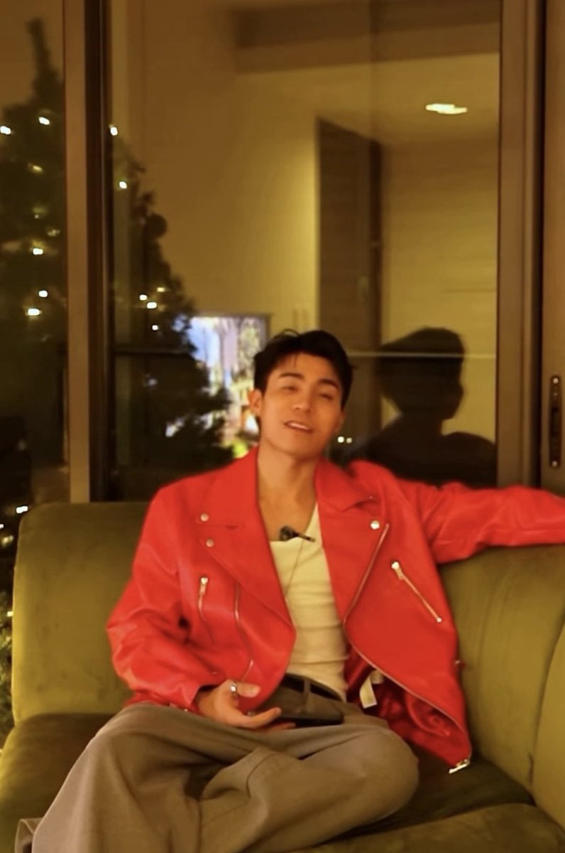 eyesformikbrent's tweet image. ???