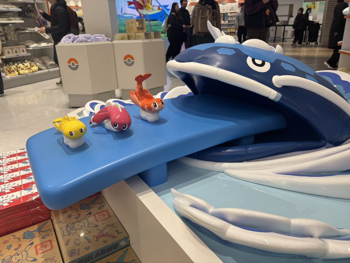 ポケモンセンターフクオカ ❤️🍜ポケモンセンター フクオカ🍜💙 * * はじめまして福岡県✨ 11月7