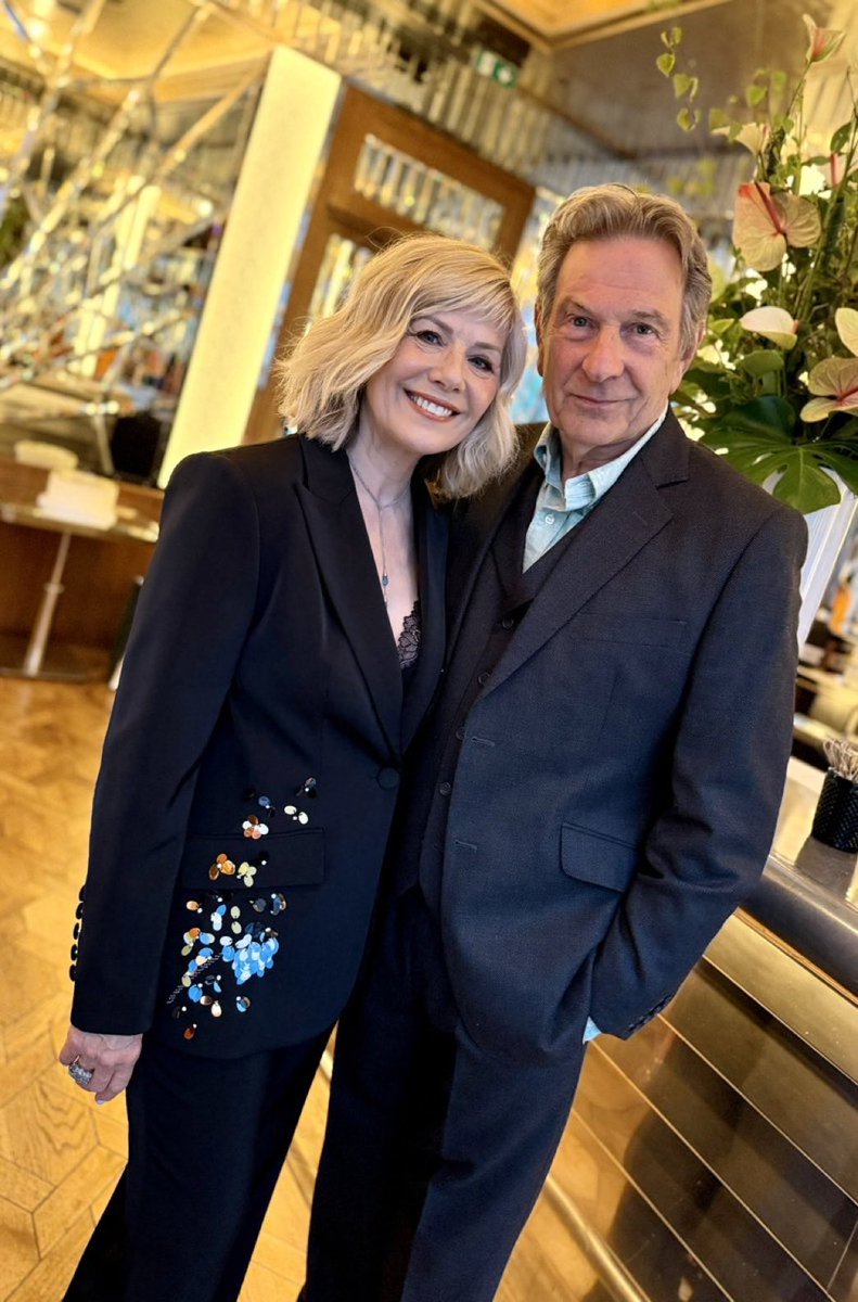 MrMBrandon's tweet image. Happy Anniversary to my darling Glynis ❤️