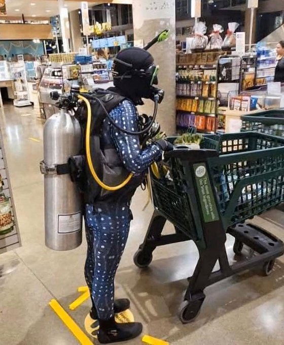 <a href="/dream21ai/">稲垣昭義</a> リプ欄にコロナやインフルが怖くて怖くて堪らない感染対策脳🧠が湧きまくってる。一般社会では見かけない極度の社会不適合者達。対策には必ず正負の二面性がありメリットだけではないことが理解できない餓鬼だな。そんなに感染症のリスクを減らしたいならガスマスクしとけよ。
x.com/dream21ai/stat…