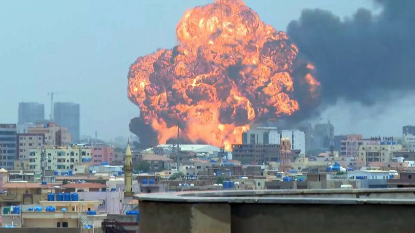 keleyla25's tweet image. الحرب تُغلق مدارس الخرطوم الثانوية، وطلاب الجزيرة يتسولون في الشوارع. #جيش_البرهان_يتاجر_بالحرب