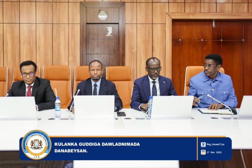 mohmedhach32642's tweet image. Somalia holds its first meeting of the Integrated Governance Committee, marking a major step towards advancing modern state reforms and strengthening governance. 🇸🇴
#Somalia #Governance #StateReforms #LeadershipDevelopment