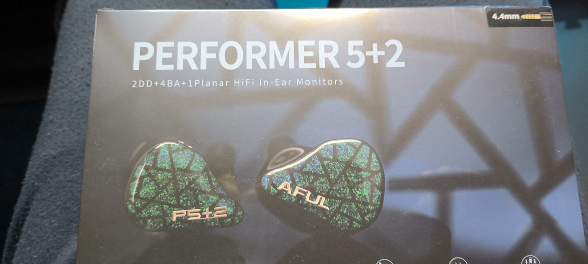 fam7777's tweet image. #AFUL
#P7
着弾、取り合えす標準4.4mmで使ってみます。
nici-16ケーブルもポチったので相性次第で変えますが、標準ケーブルでもほぼ不満がないです。