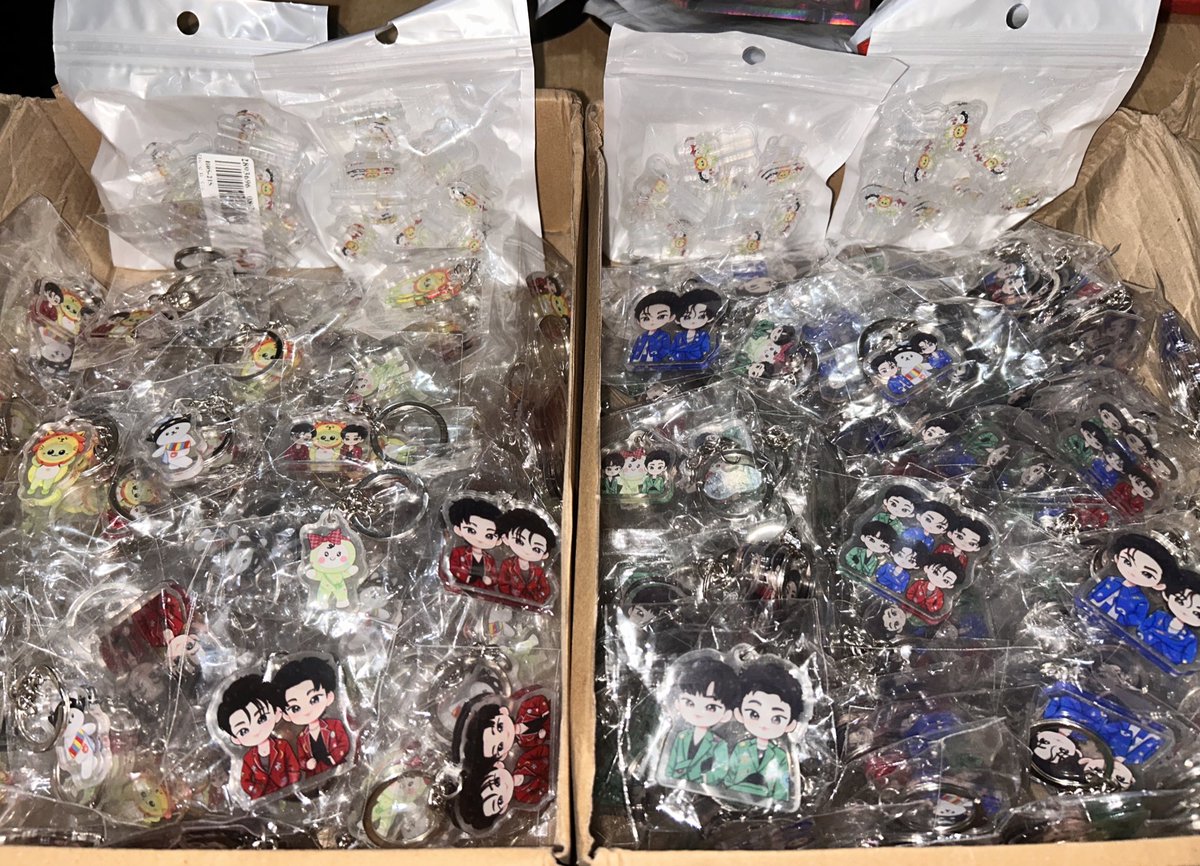 kmplcsnbbiibibu's tweet photo. Cable cord protectors and keyrings are readyyyy 🥳
 BRB ~packingggg 🏃‍♀️💨

Updates about my whereabouts on d-day will be posted here 😁
 📌I’ll also go private on d-day! See you ❤️💚💙

#PEBACAConcertinManila #PEBACA 
#OffGun #TayNew #KristSingto 
#POLCASAN #BABII #KINGMAN https://t.co/ngPPvtuA1K