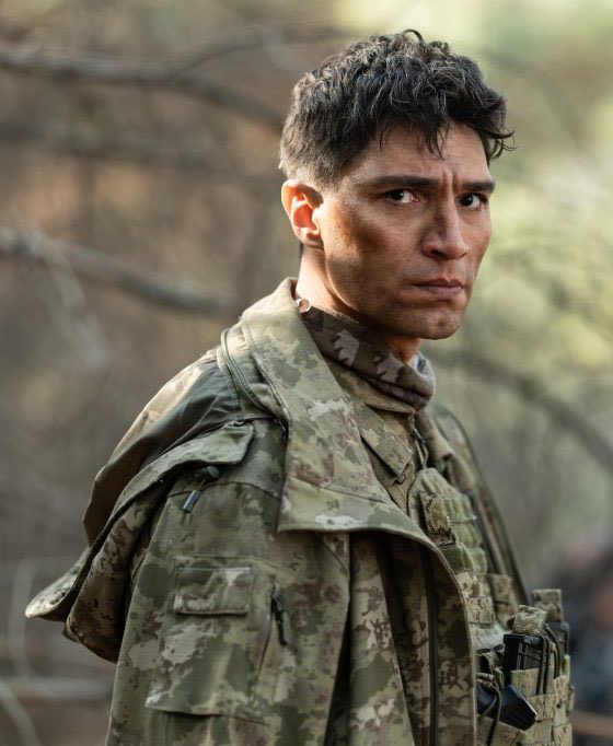 mycapella01's tweet image. Film-San Sinema ve Dizi Ödülleri&apos;nde &quot;Dijital En İyi Dizi Erkek Oyuncu&quot; ödülünün sahibi #İlhanŞen oldu. 💥

#SiyahBere