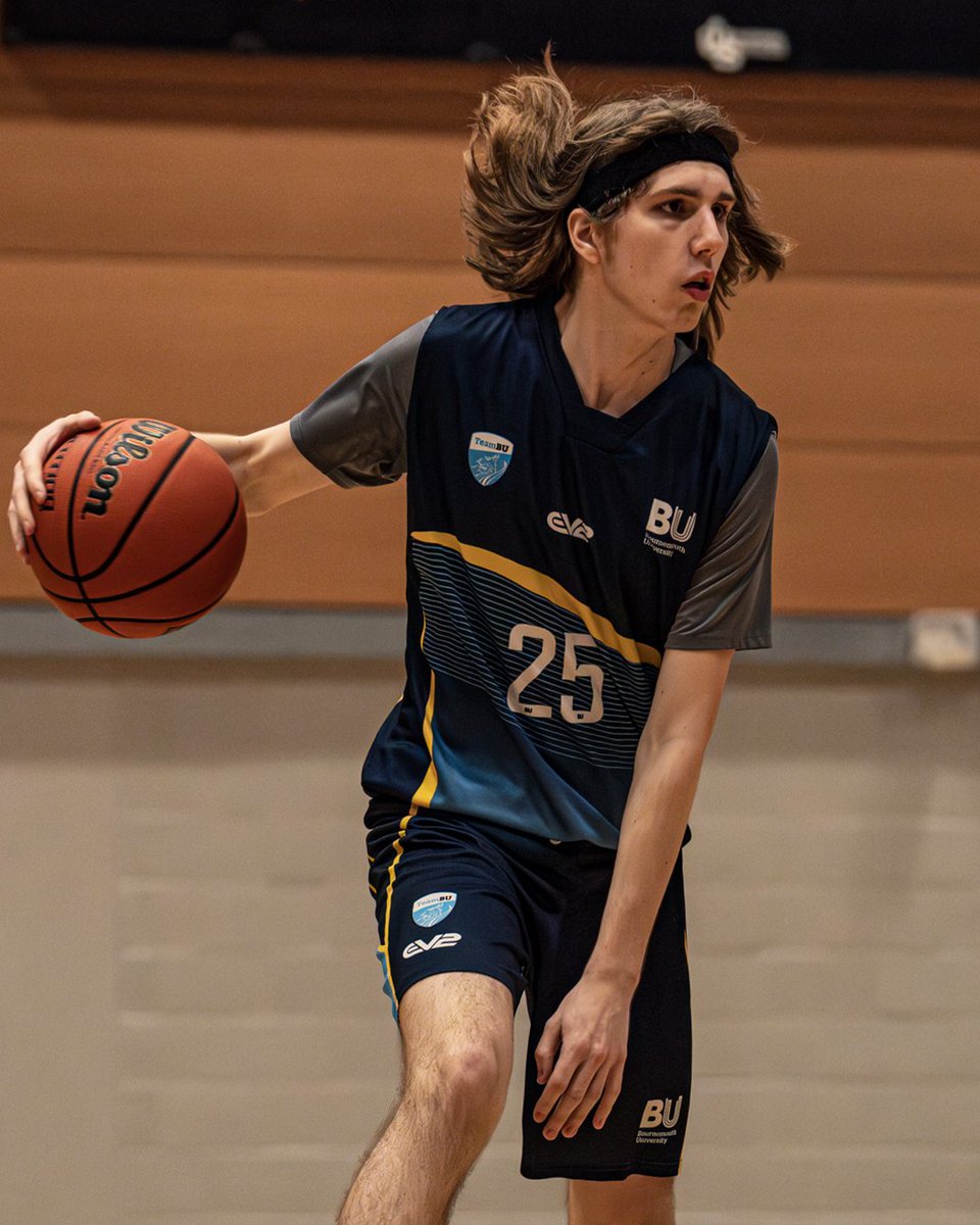 ev2sportswearuk's tweet image. The Bournemouth University Basketball Team in action... 🏀

📸 Sarah Whiffen

#EV2 | #DesignWithoutLimits | @teambusport