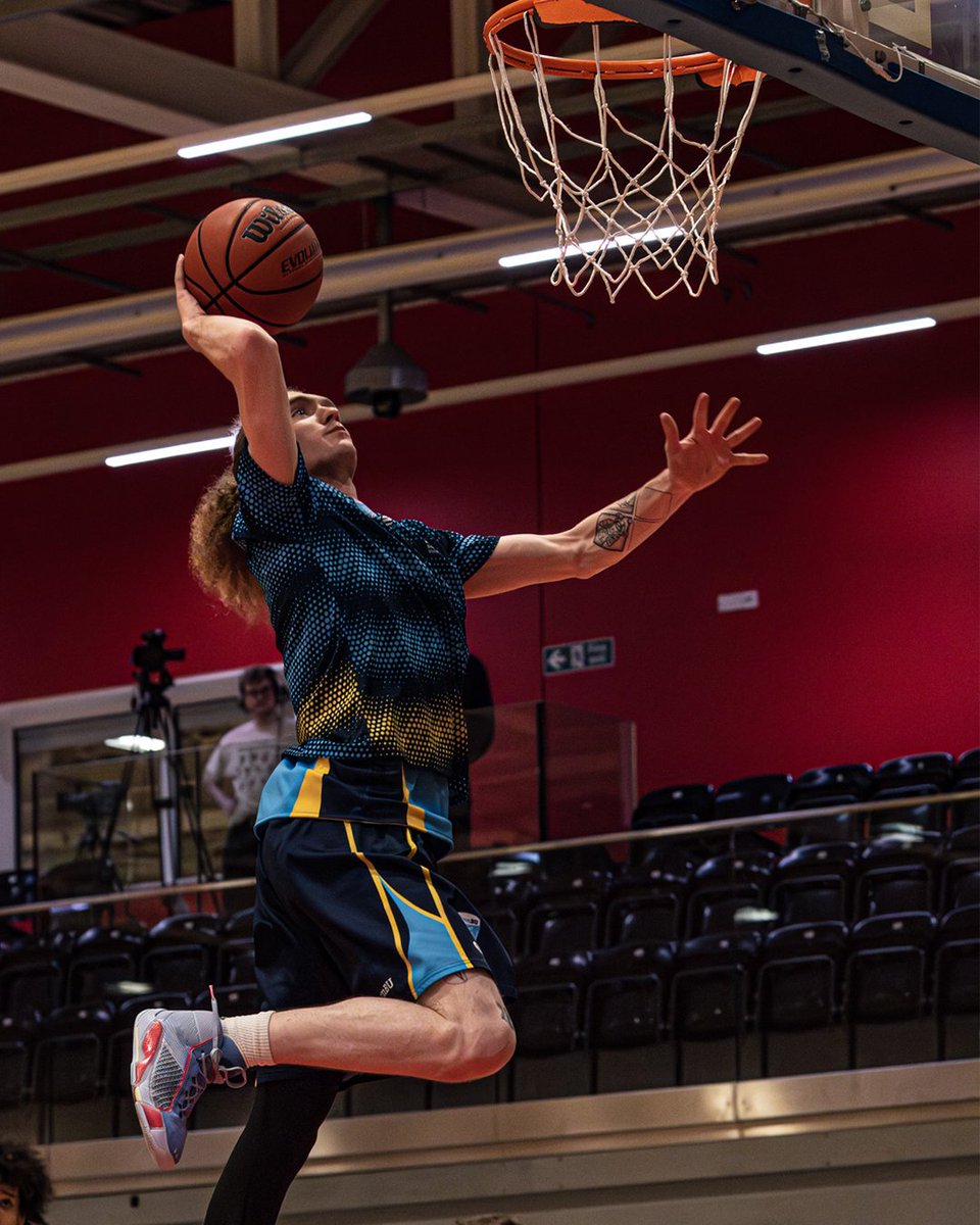 ev2sportswearuk's tweet image. The Bournemouth University Basketball Team in action... 🏀

📸 Sarah Whiffen

#EV2 | #DesignWithoutLimits | @teambusport