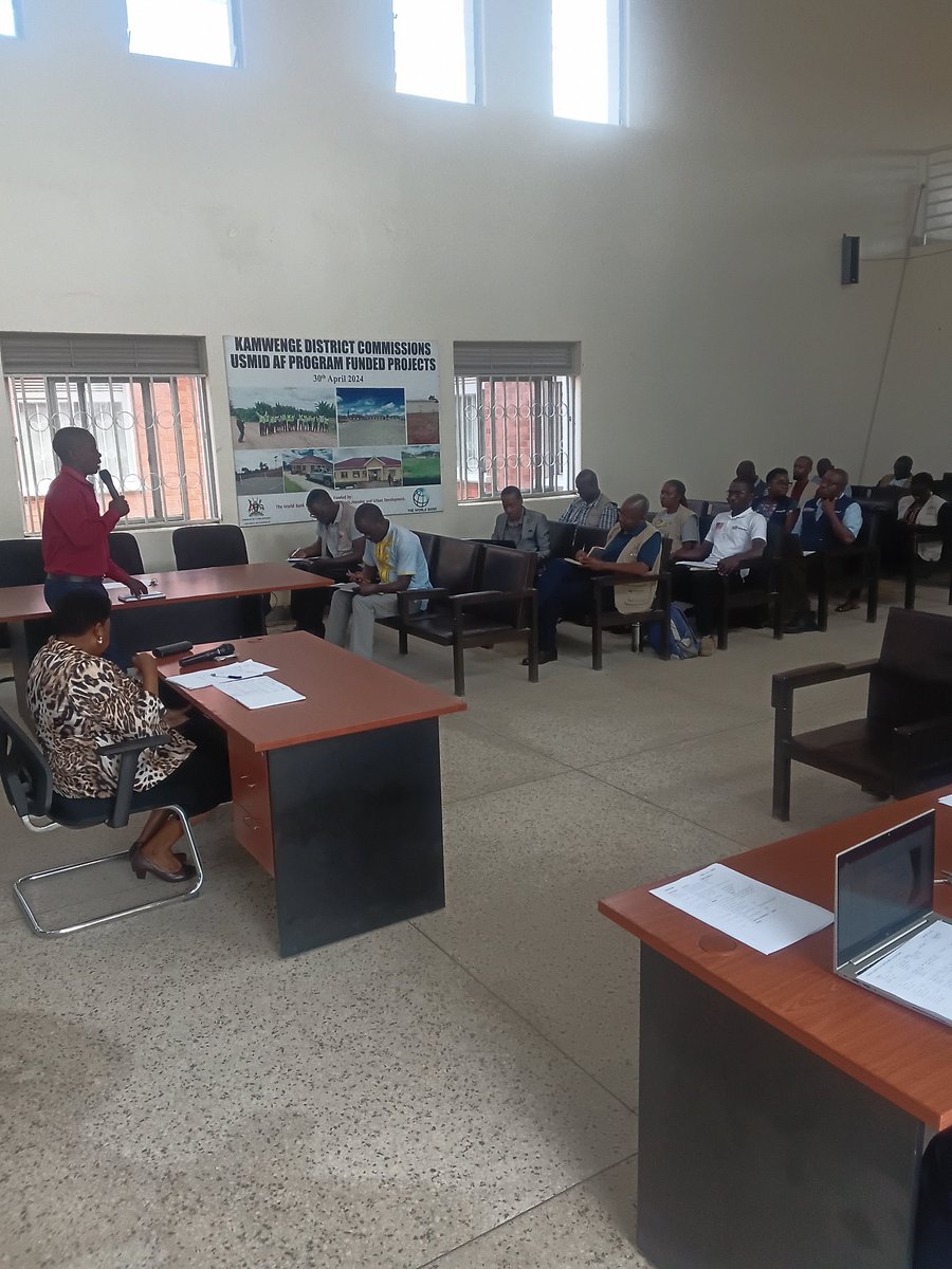 kamwengedlg919's tweet image. Kamwenge District is today holding a General Coordination Meeting with Development Partners to strengthen collaboration, align priorities, and enhance service delivery for our communities. Together, we move Kamwenge forward! 🤝✨ #Kamwenge #DevelopmentPartners #CordinationMeeting